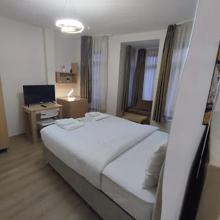Apartamento Akkarga By Azad Homes